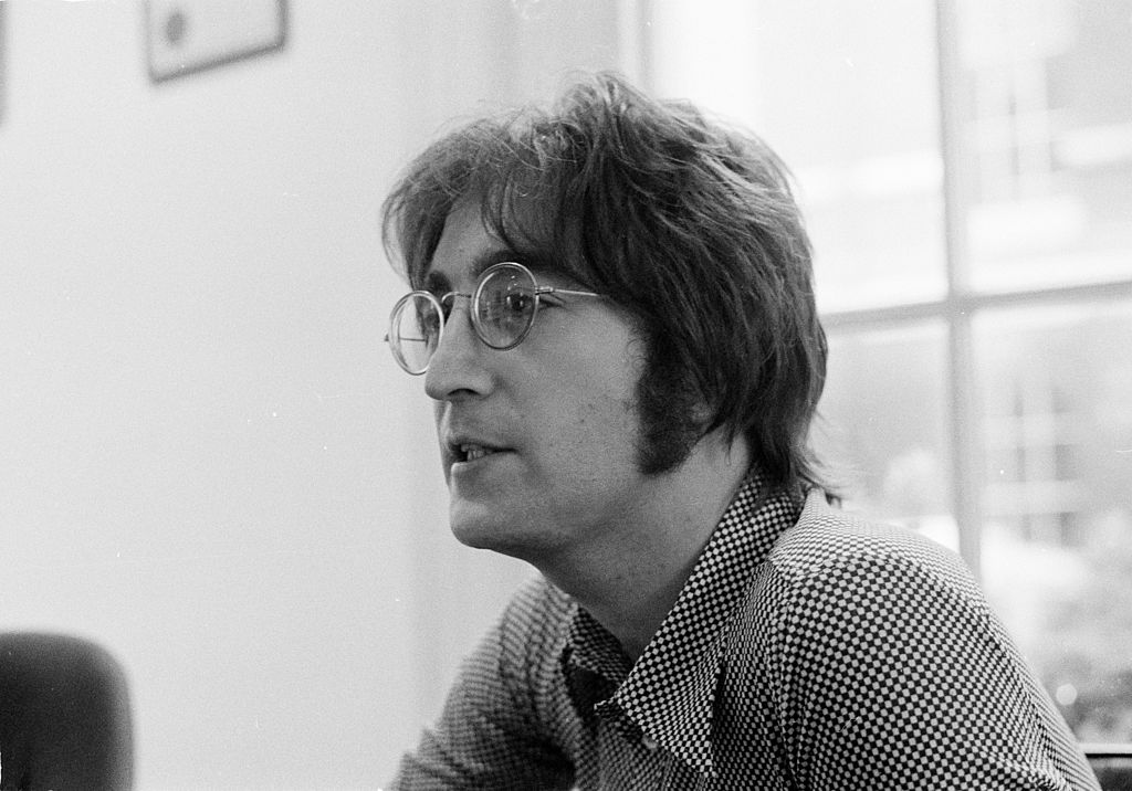 John Lennon being interviewed by journalist Steve Turner of Beat Instrumental magazine, Apple Records, London, 19th July 1971.