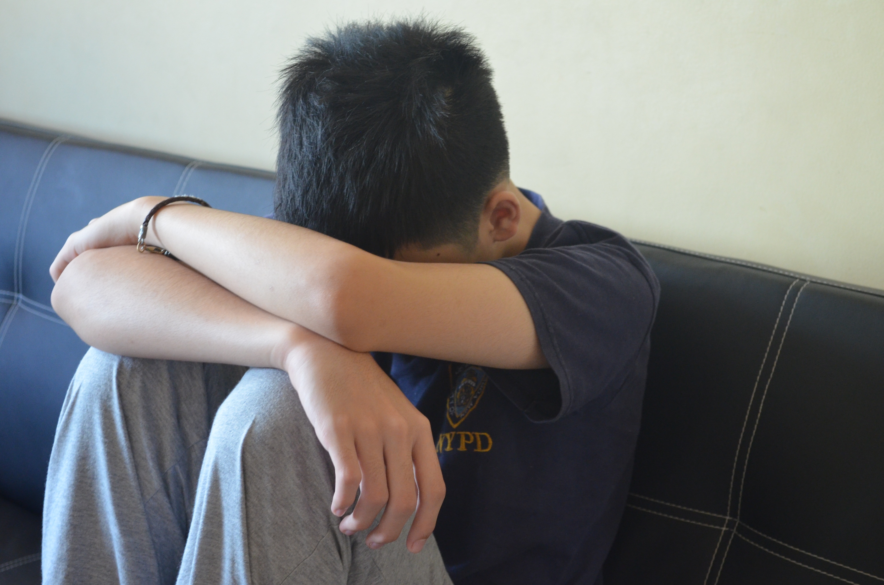 Gay and bi youth four times more likely to self-harm than straight people