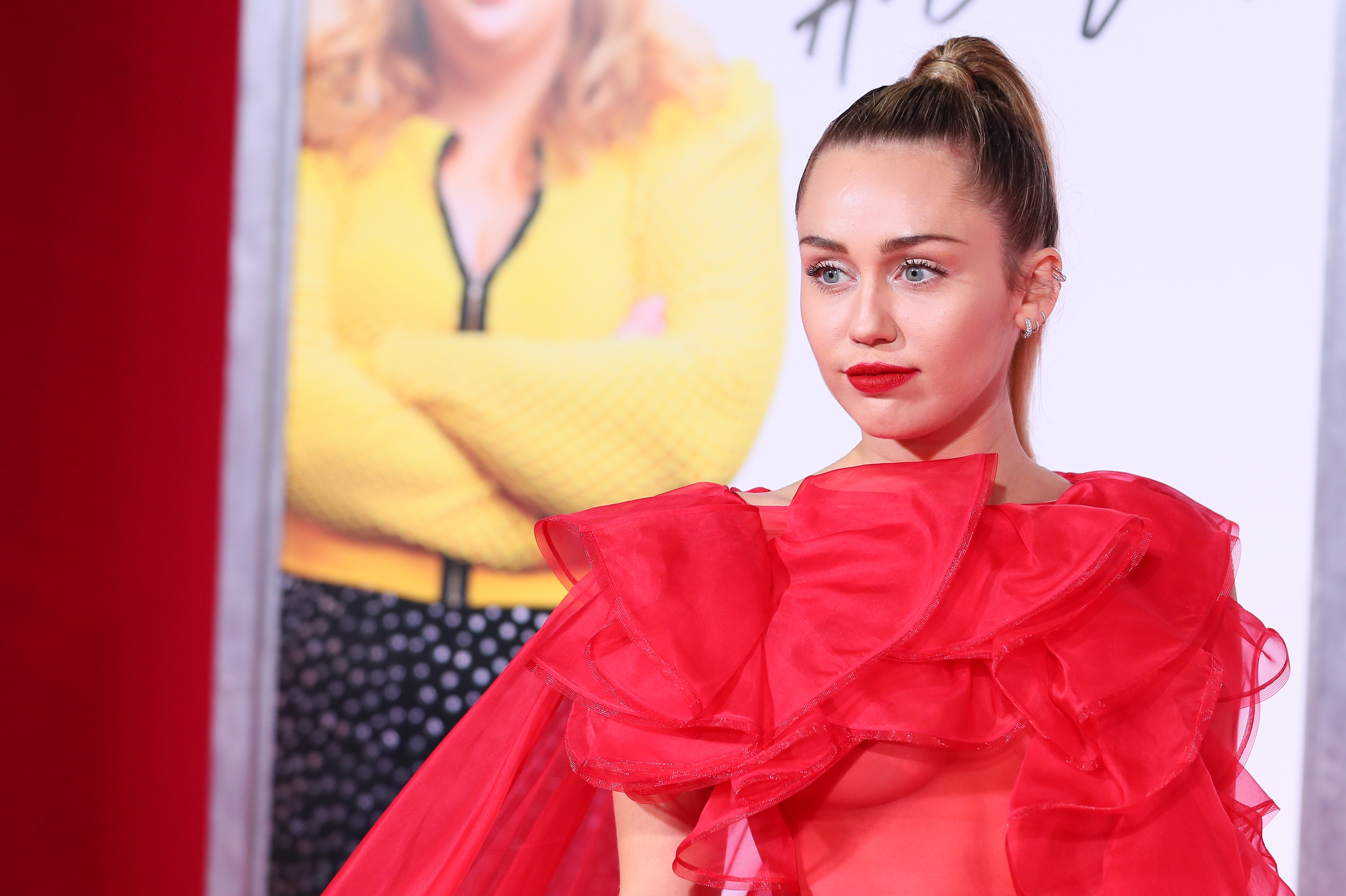 Miley Cyrus reveals her first kiss was with a girl