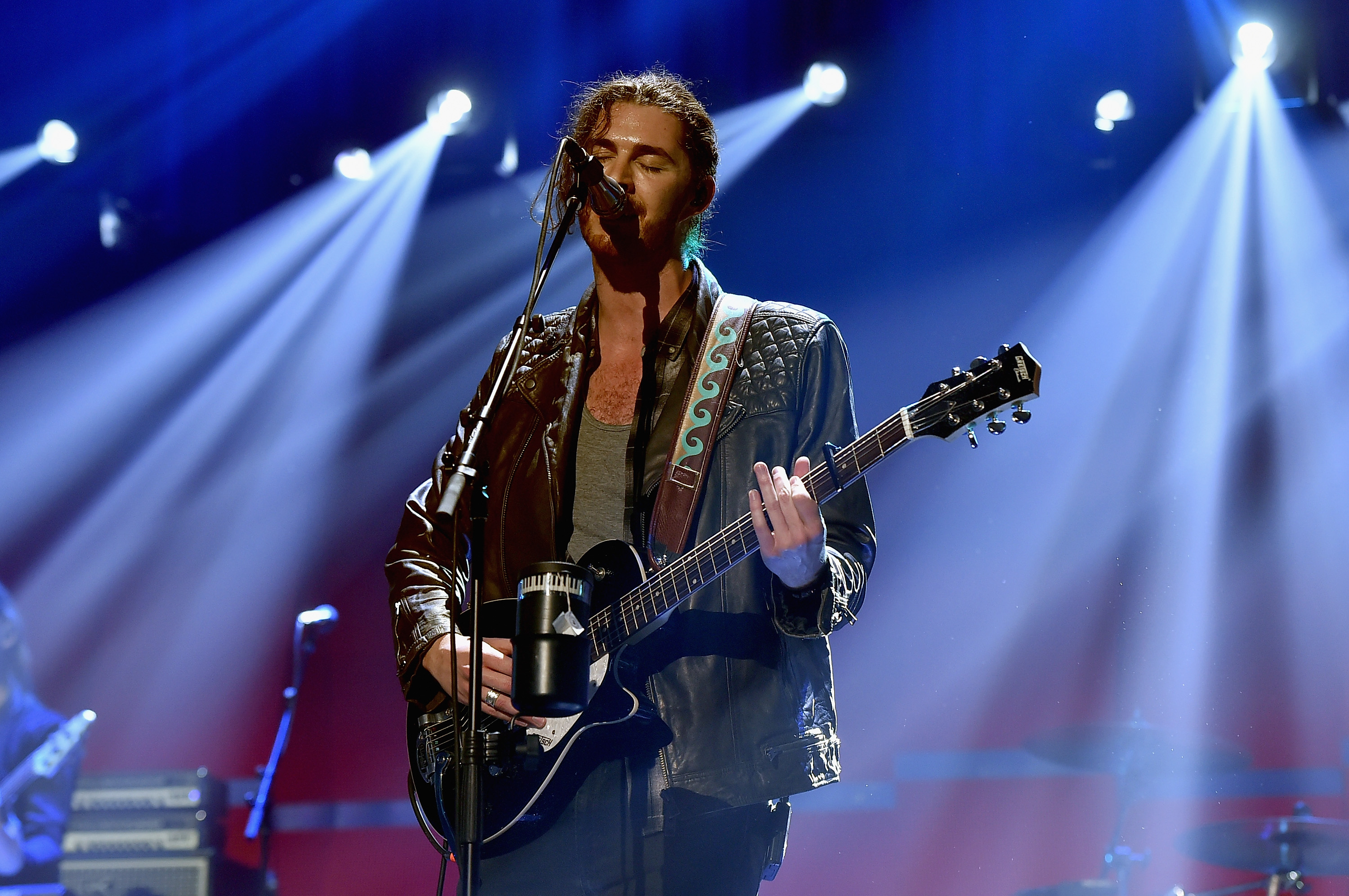 Hozier speaks out about dancer's homophobic comments
