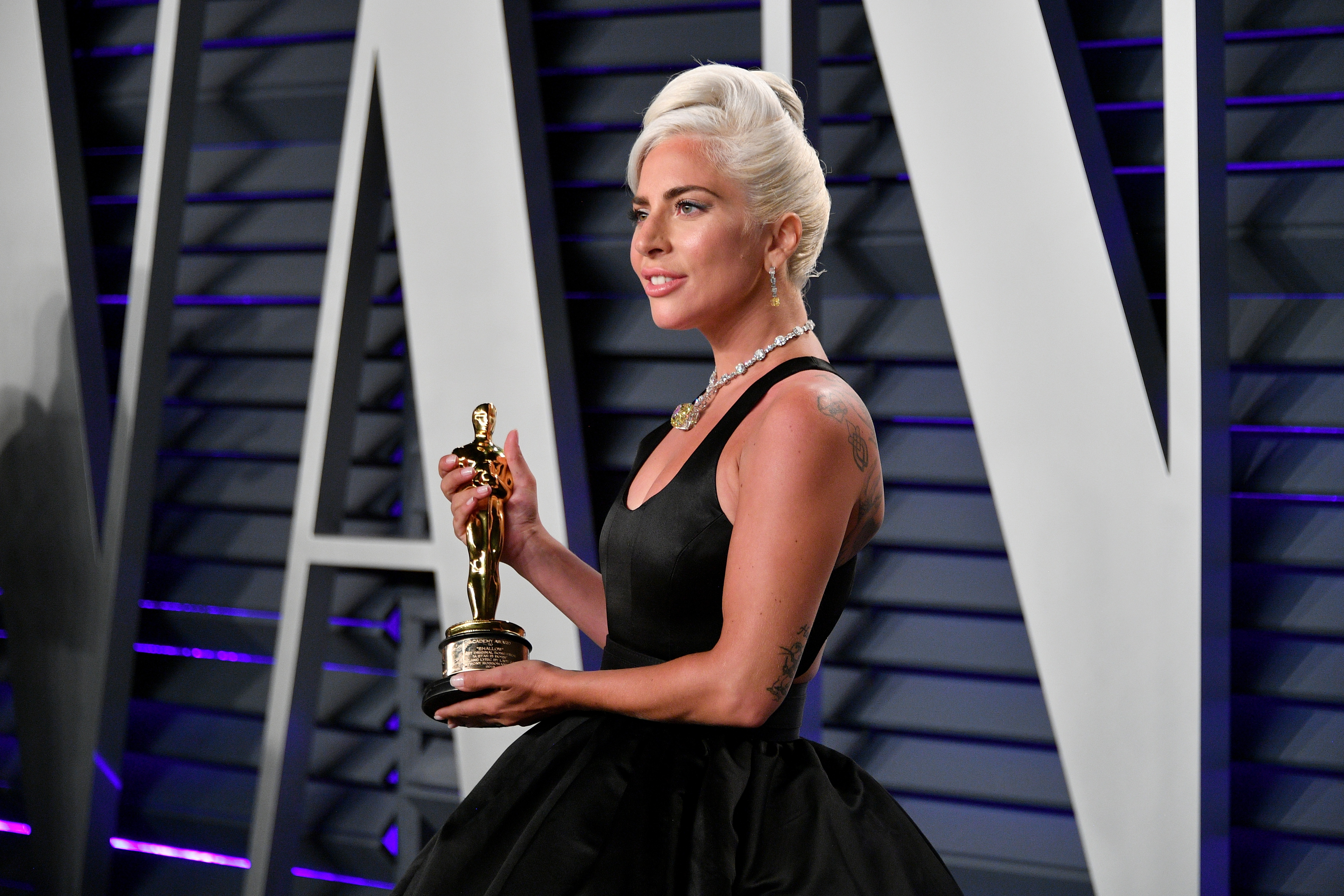 Lady Gaga calls on Oscars to ditch male and female categories
