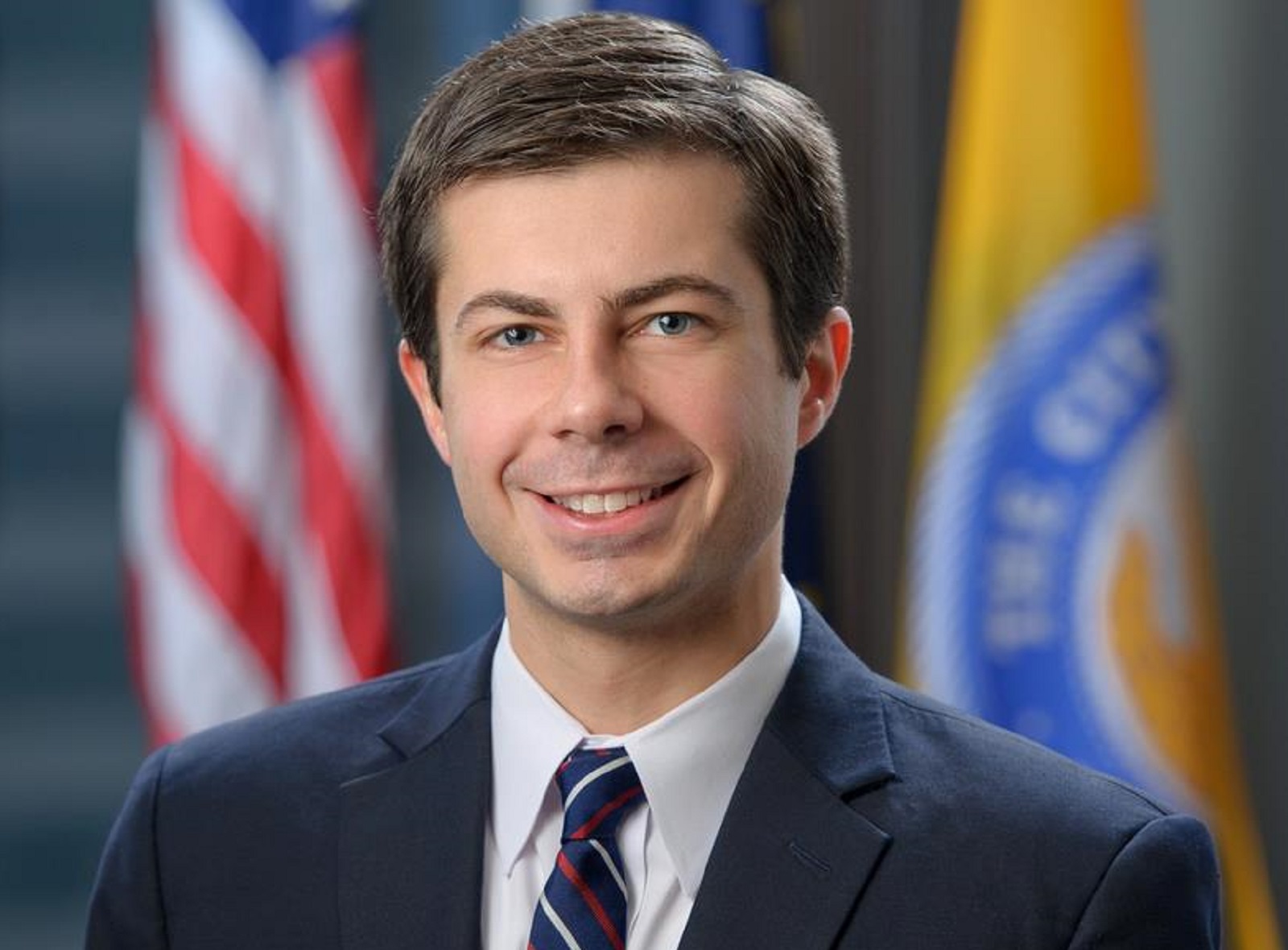 Gay mayor Pete Buttigieg might be running for US President in 2020
