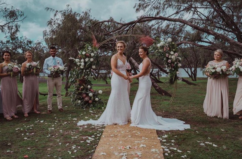 Cricketers Hayley Jensen and Nicola Hancock just got married