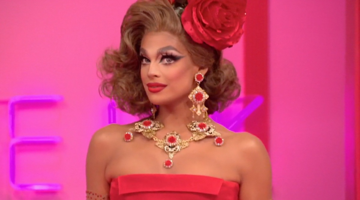 Drag Race star Valentina gags fans with topless shower video: 'Cindy Crawford is that you?'