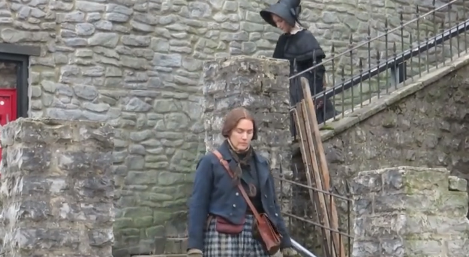 Ammonite director Francis Lee defends ‘truthful’ lesbian romance