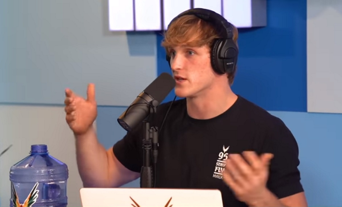 Logan Paul says his new year's resolution is to 'go gay for a month'