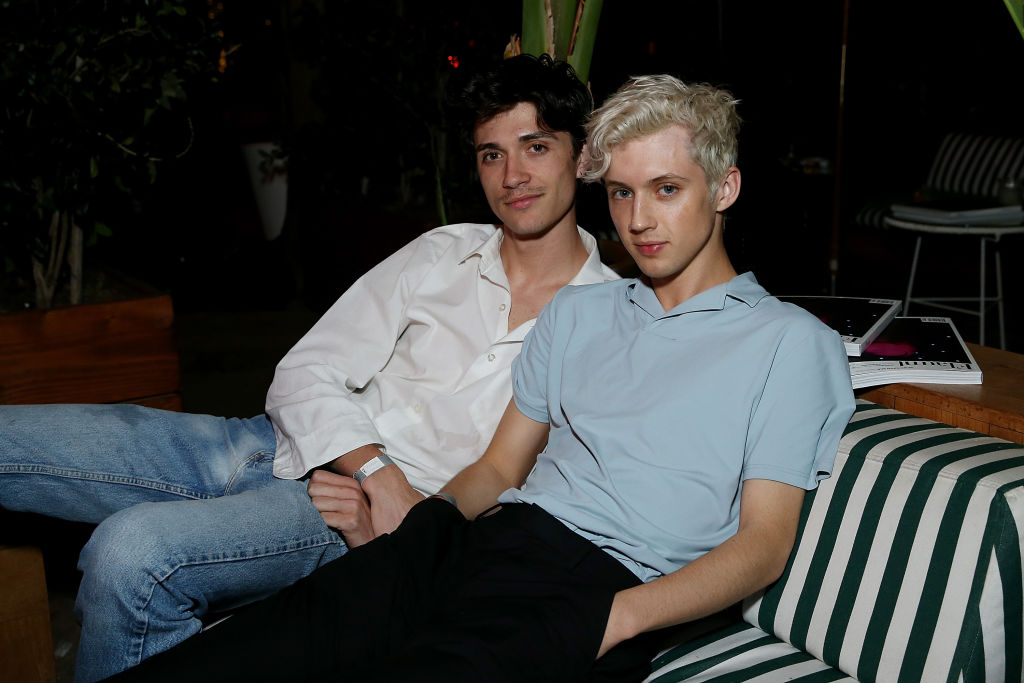 Troye Sivan dispels break-up rumours with heartfelt anniversary post