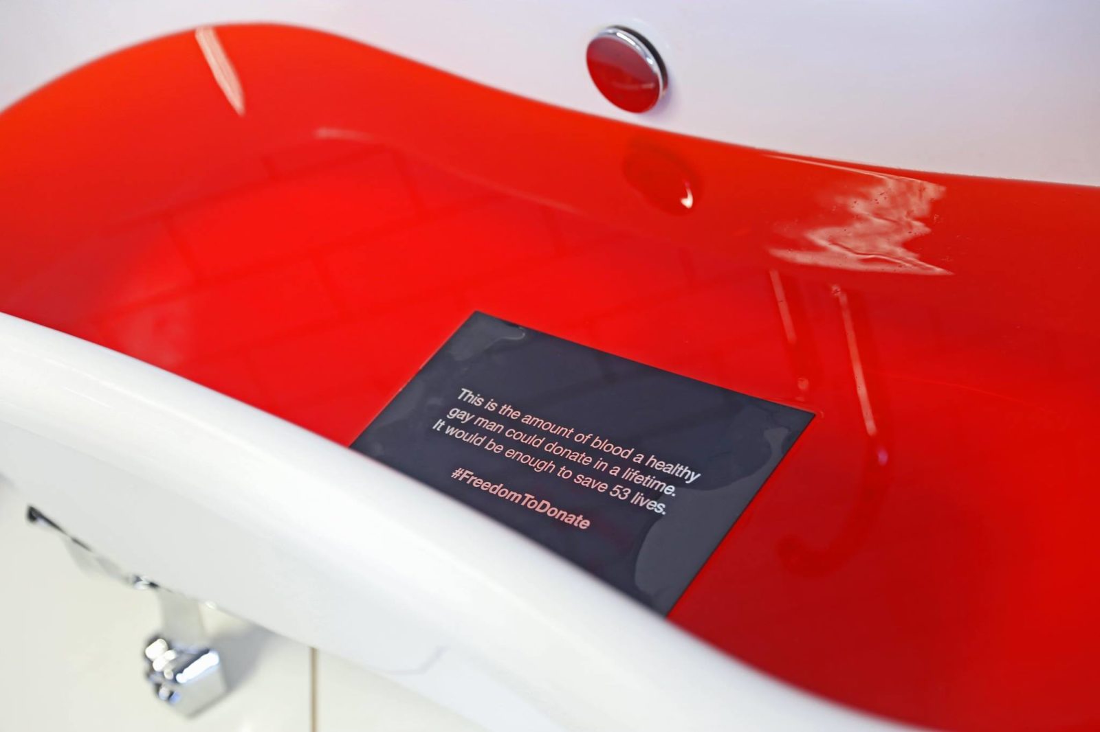 This 'blood bath' by Lush shows just how many lives gay donors could save