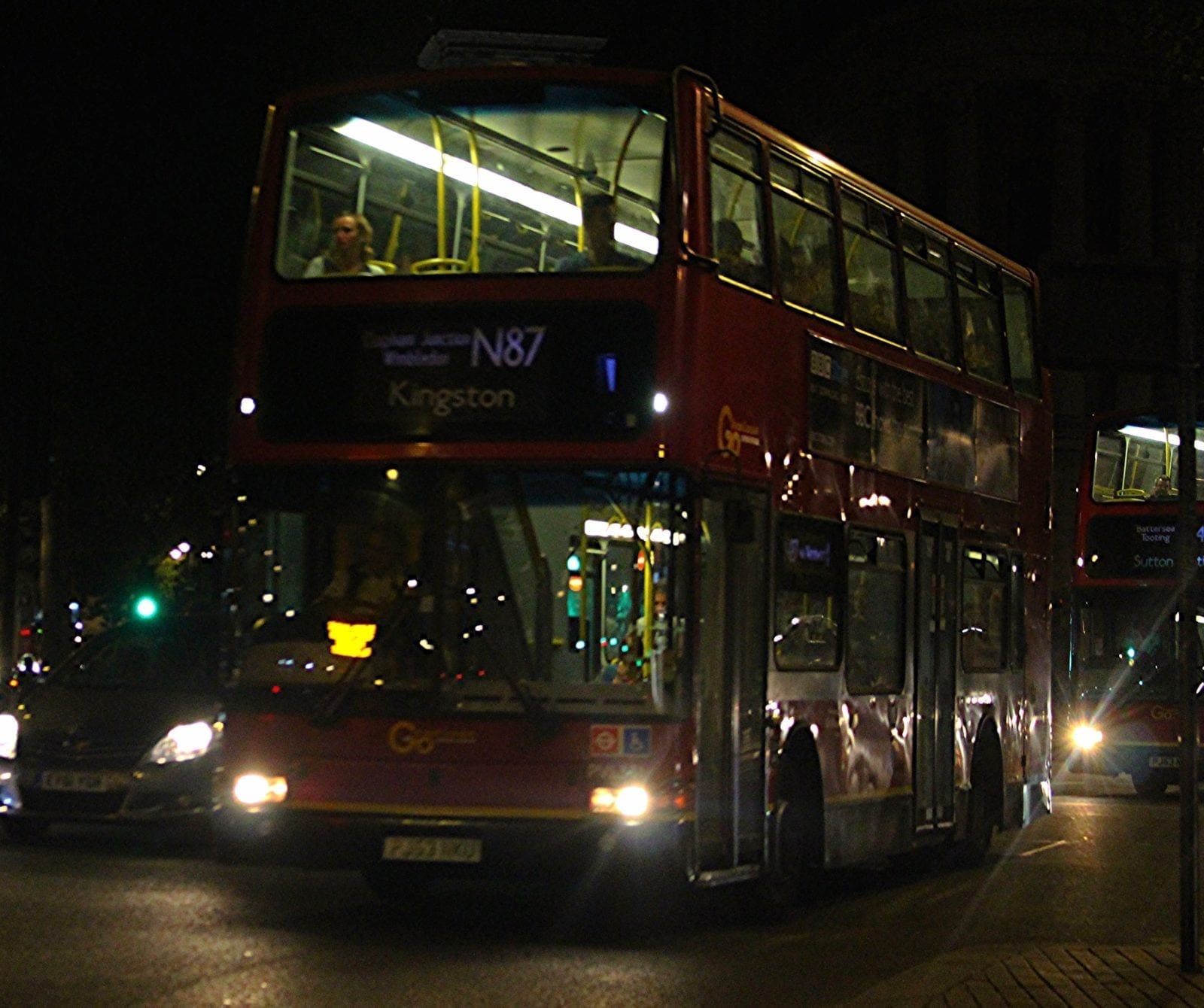 Army veteran challenges violent homophobic attacker on London bus