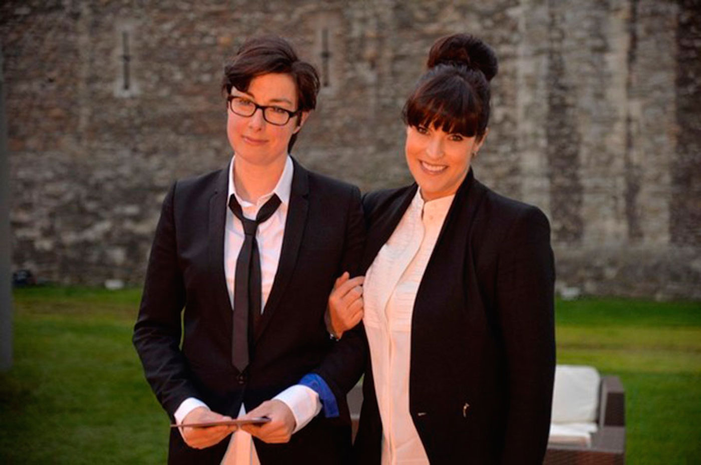 Anna Richardson 'considering adoption' with Sue Perkins