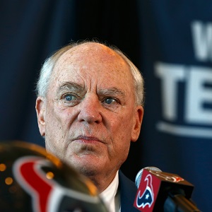 NFL team owner donates $10k to stop LGBT rights law