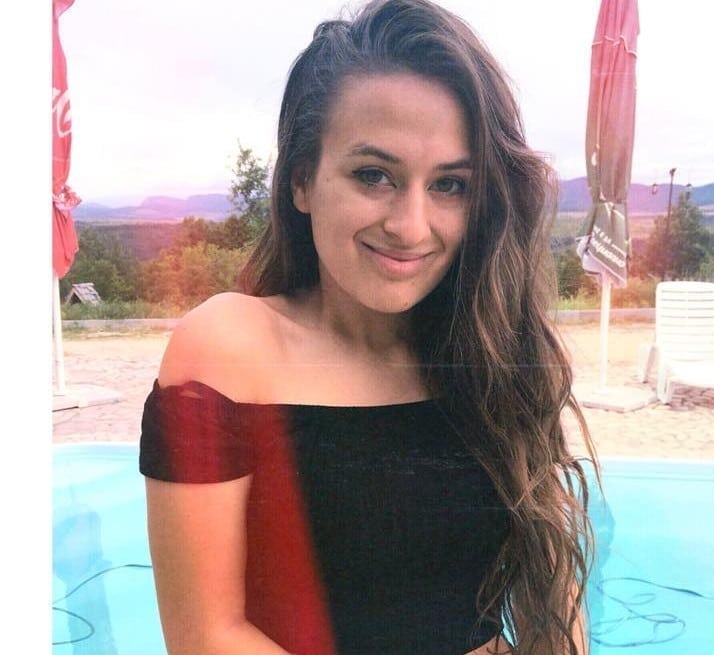 Bisexual woman films moment religious man tells her ‘being gay is a sin’ on her doorstep