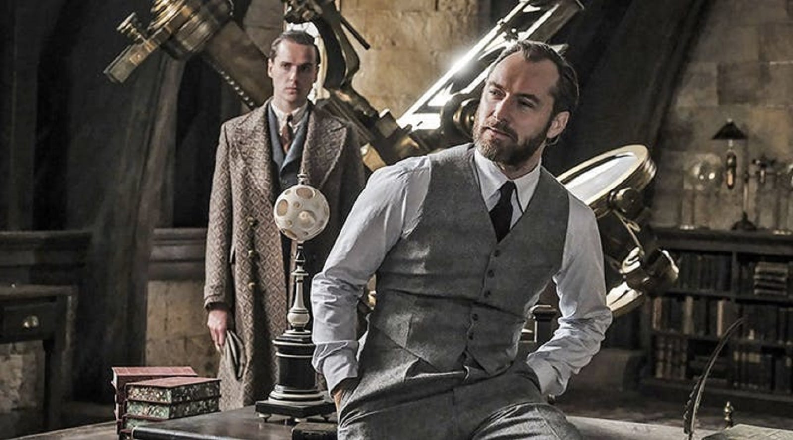 Jude Law tries to explain why Dumbledore won't be 'explicitly gay' in Fantastic Beasts 2