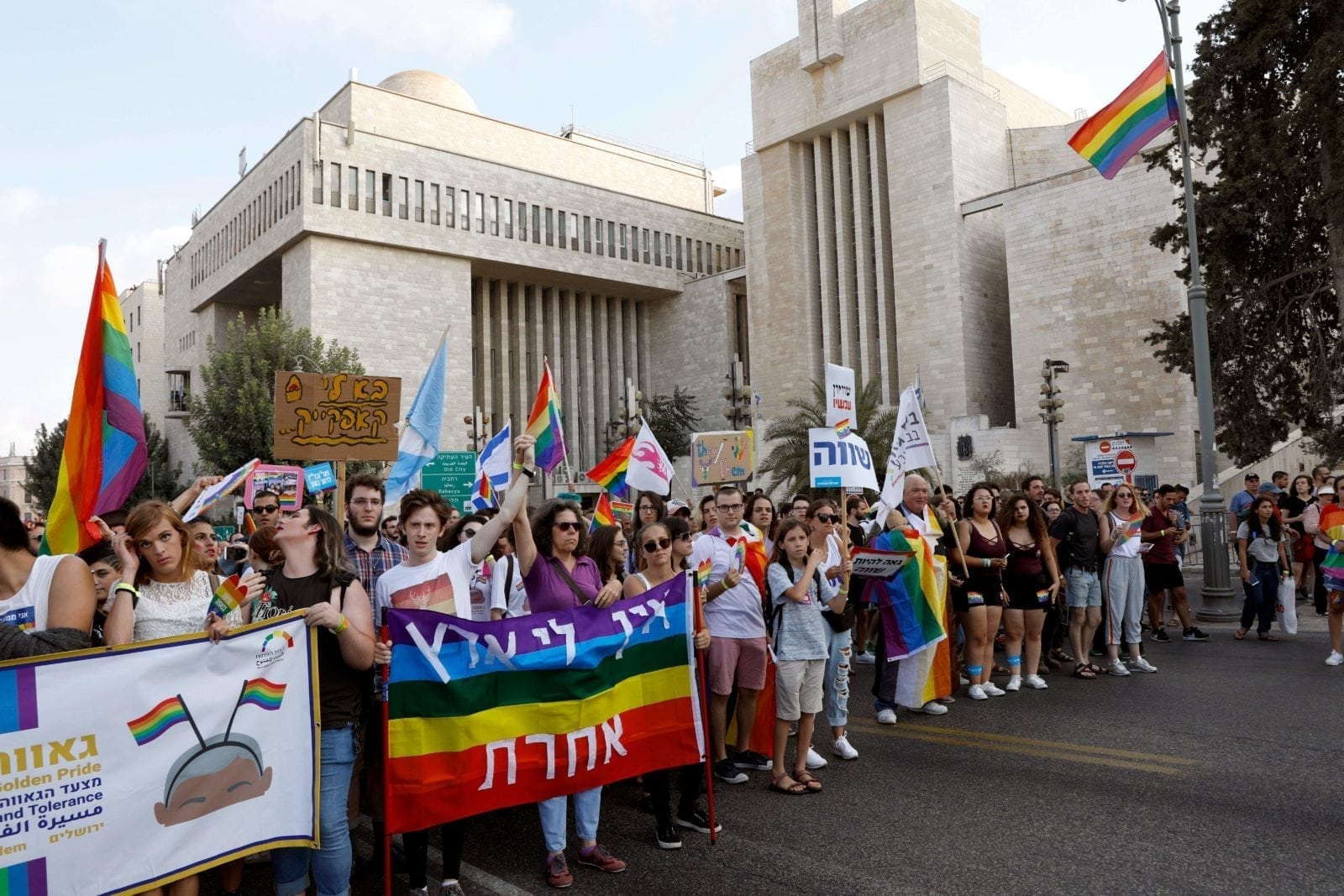 600 rabbis back LGBT rights, in response to 200 rabbis who condemned gay 'perverts'