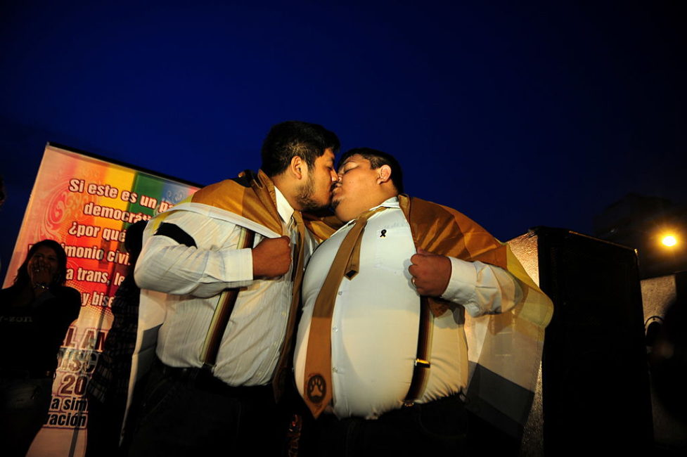 Hundreds of people in Peru held a 'kissathon' for LGBT rights