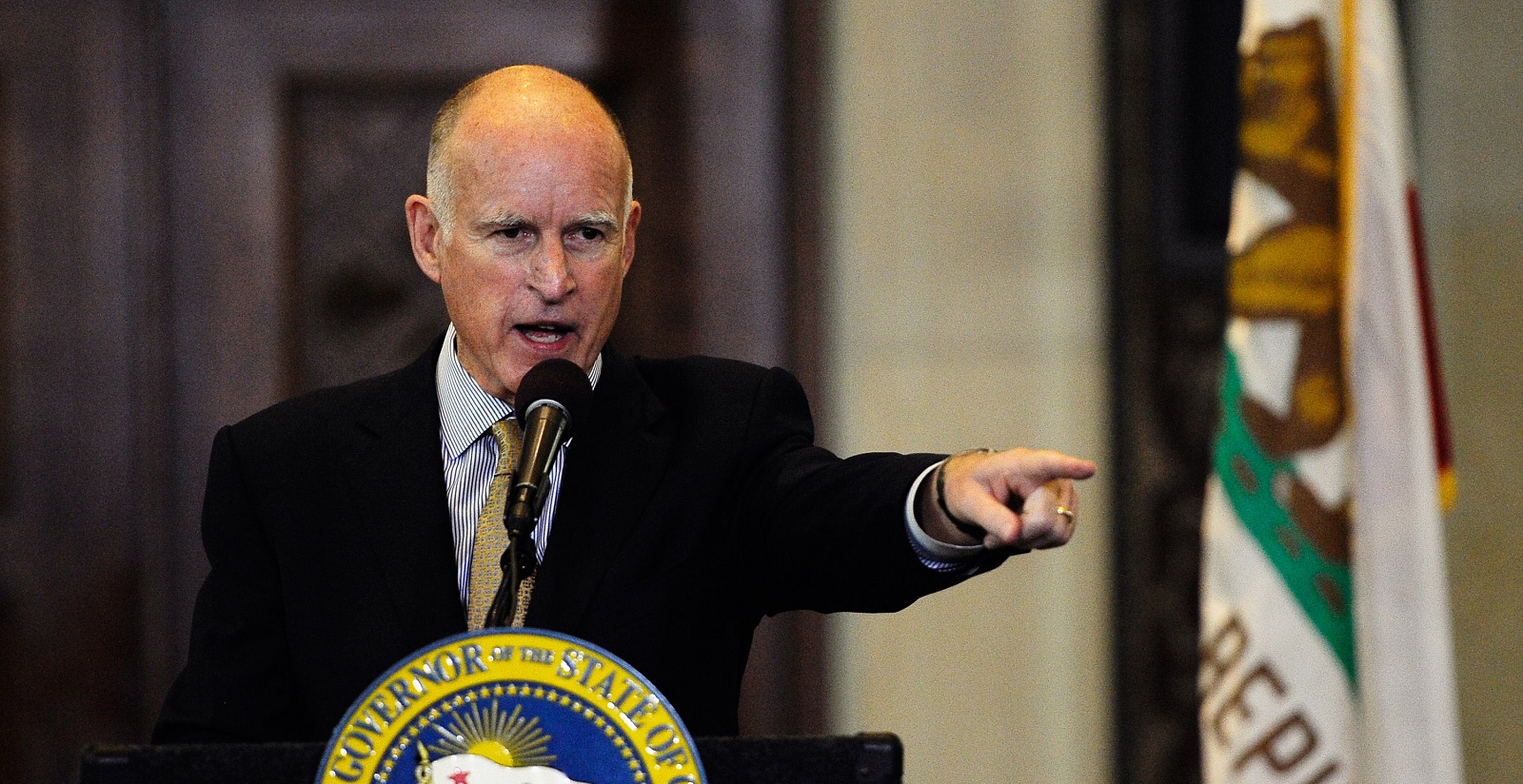 Governor of California signs law requiring education about HIV-preventing PrEP drugs