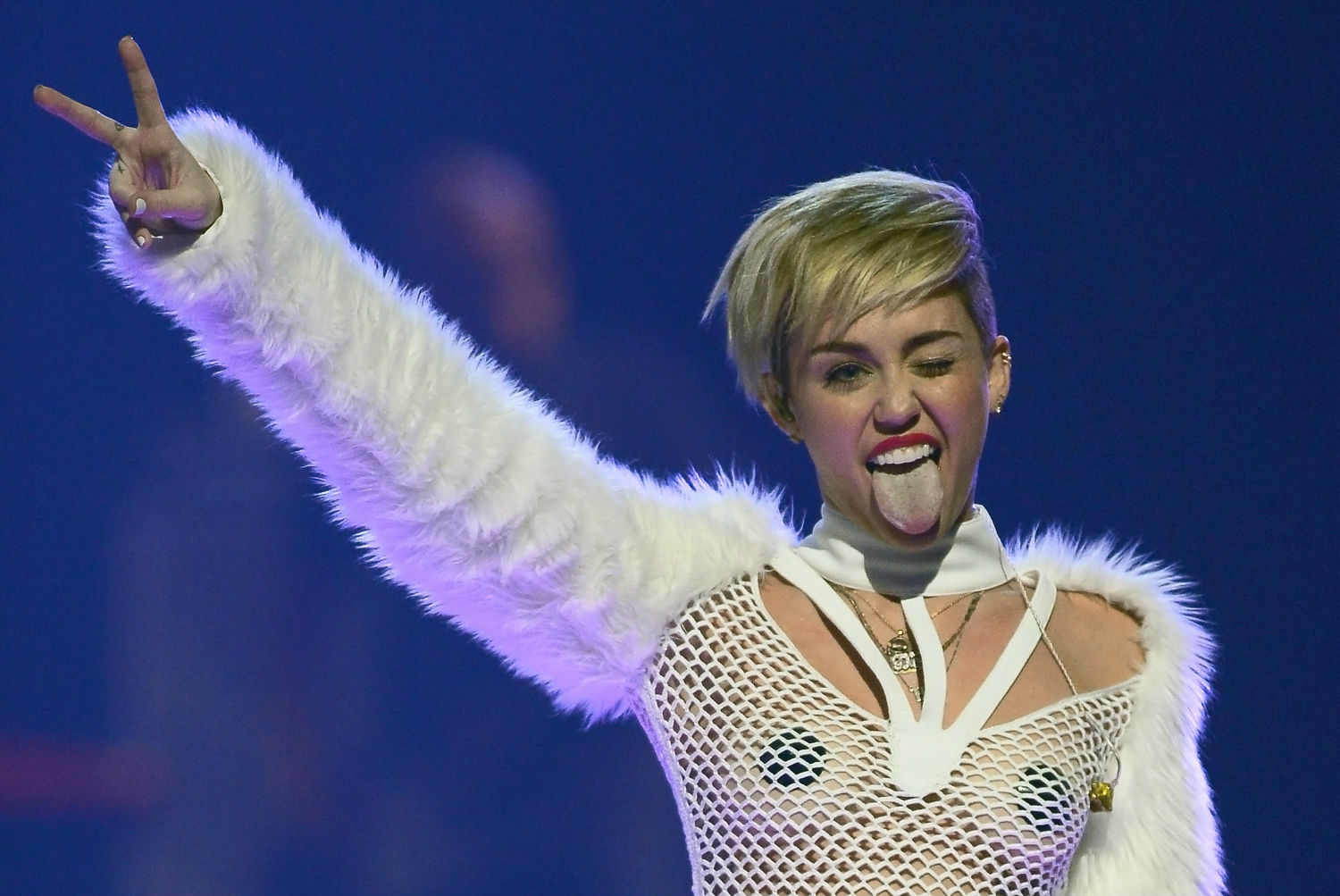 Miley Cyrus too 'sexually explicit' for VMAs complain Christian group