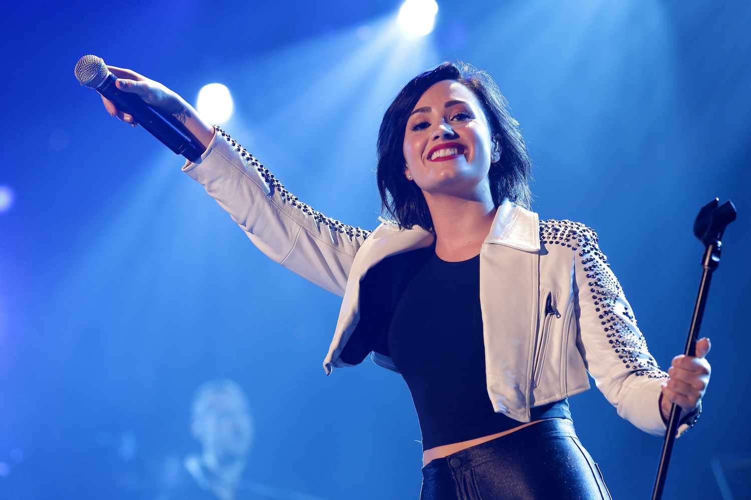 Demi Lovato to be honoured with GLAAD Award