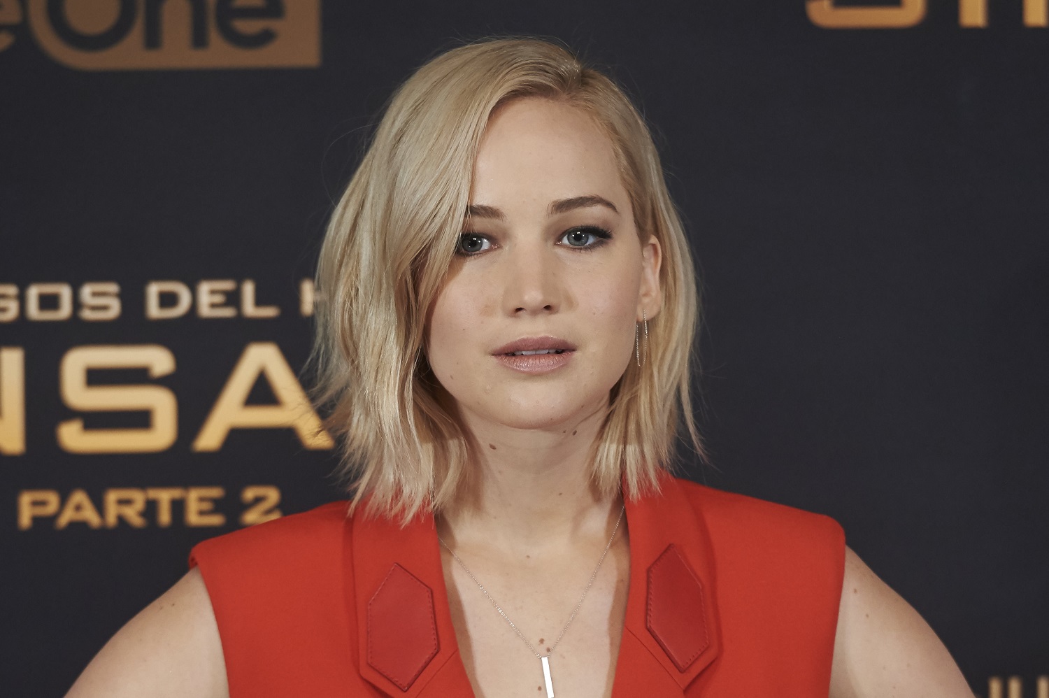 'Jennifer Lawrence is gay' teases BFF Amy Schumer