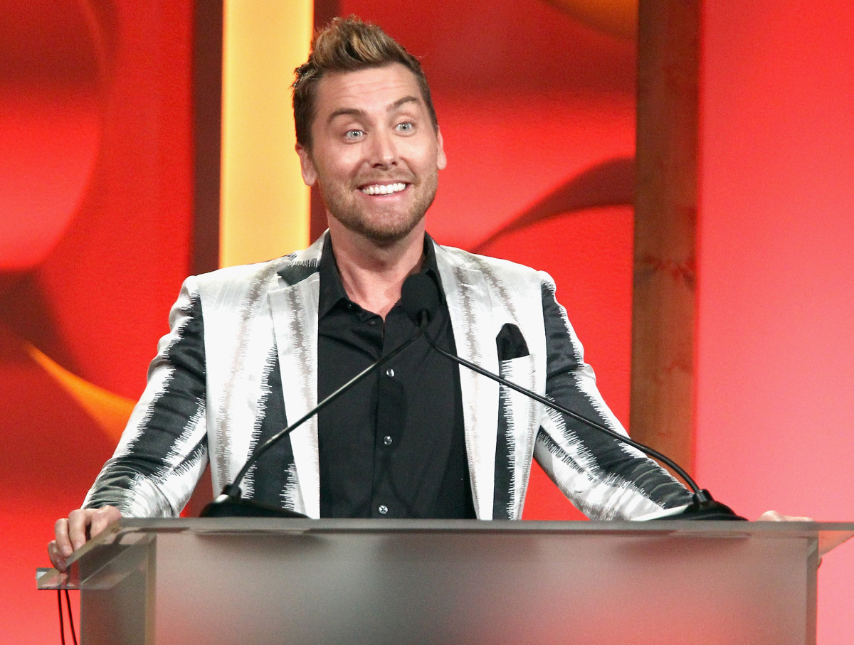 Lance Bass is all of us mourning over the people that 2016 has claimed