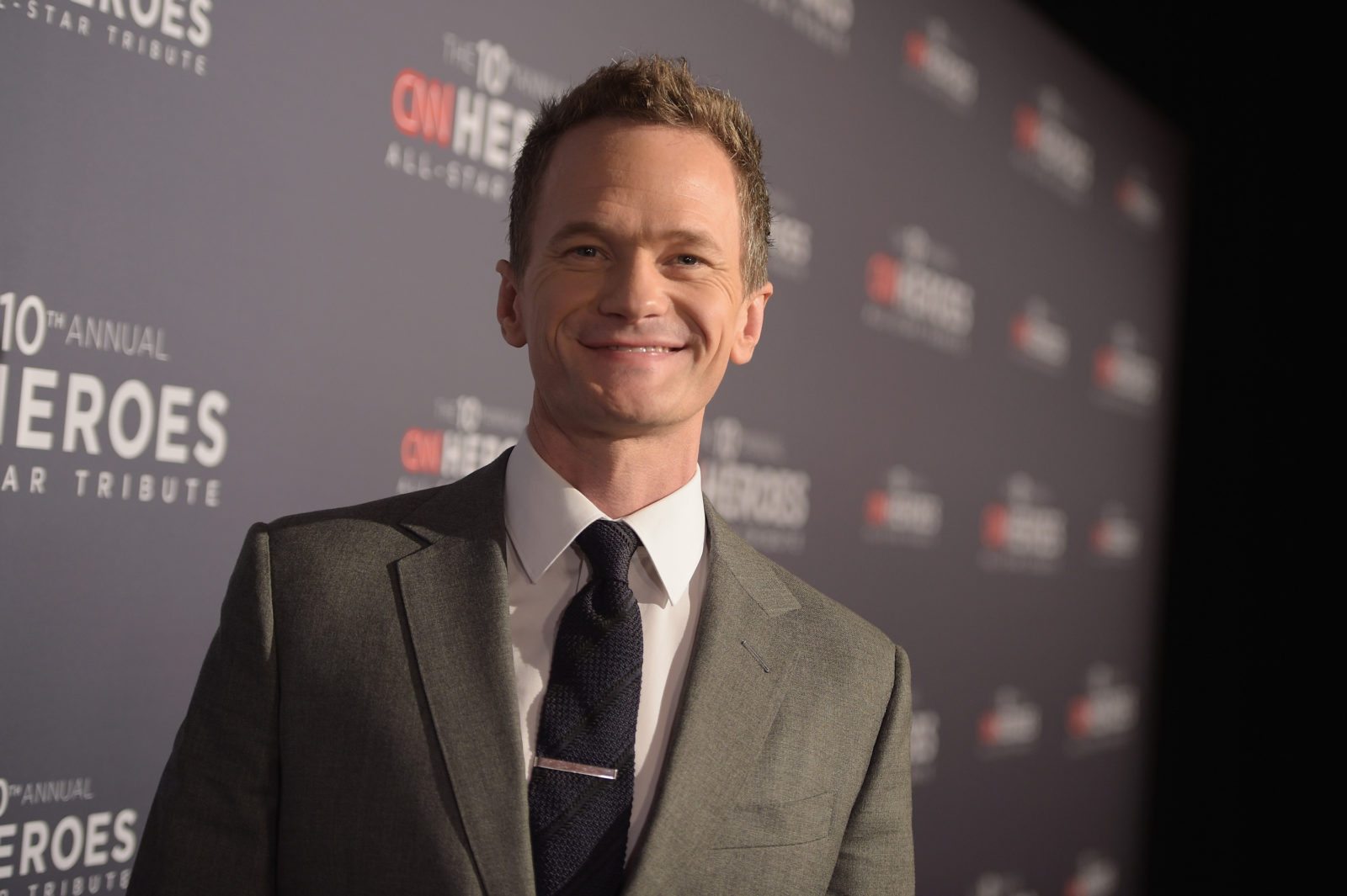 Neil Patrick Harris apologises to Rachel Bloom after mocking her Tonys performance