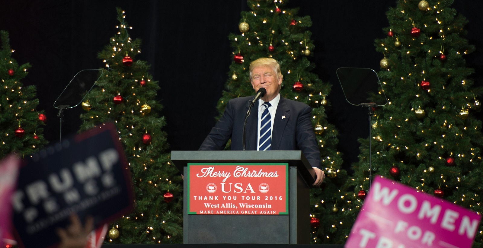 Trump team demands list of progressive State Department staff amid fears of 'purge'