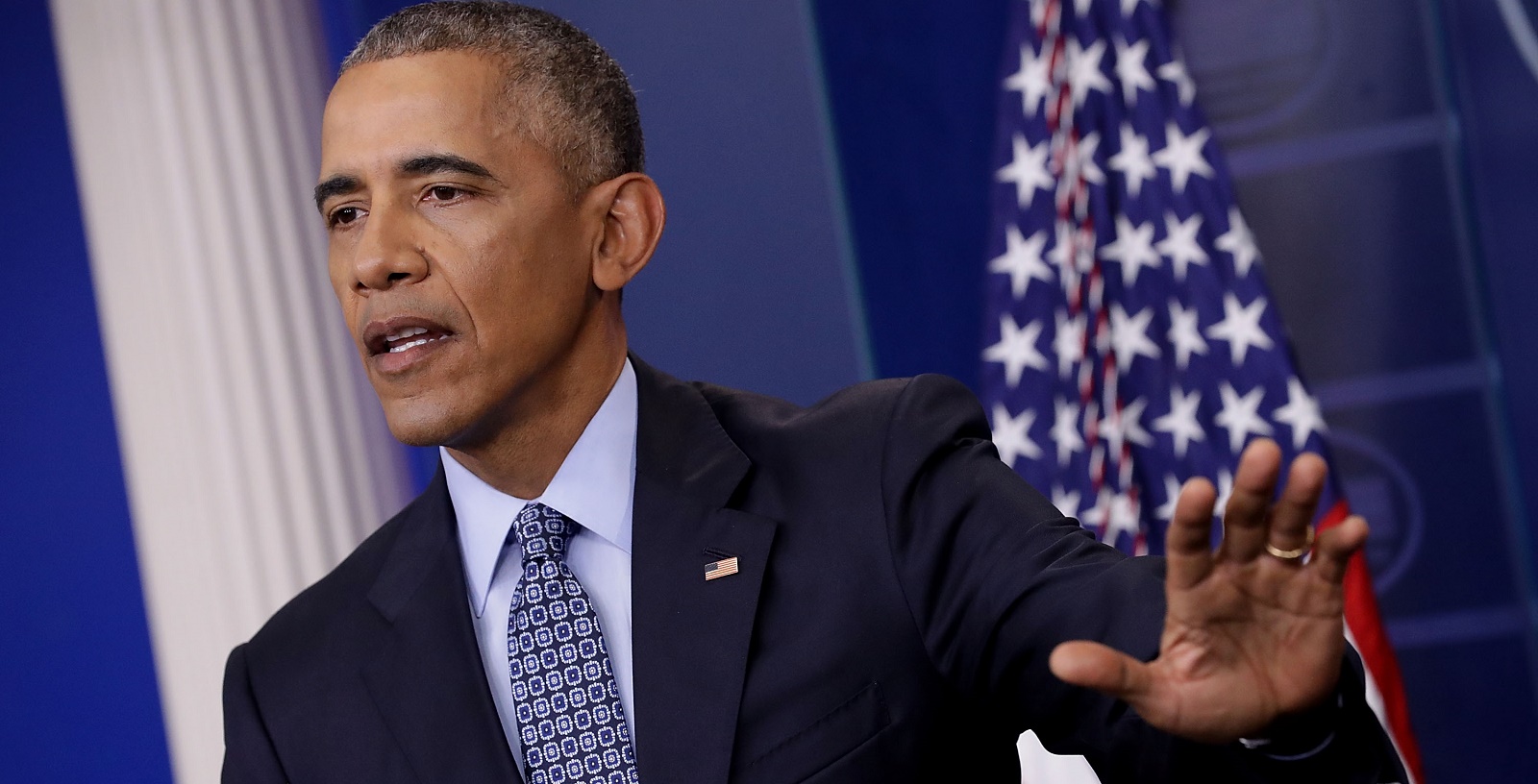 InfoWars host Alex Jones: Obama is having gay sex with ten dudes a day