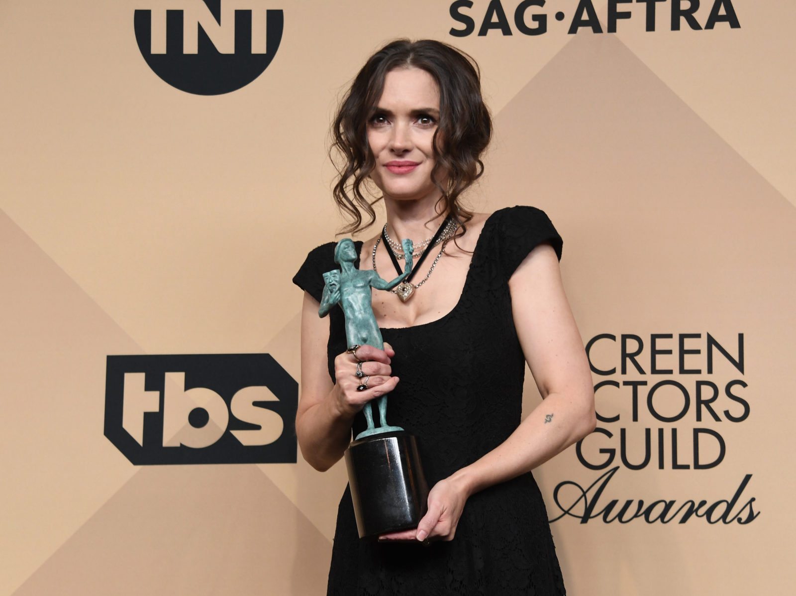 Winona Ryder refused an autograph to her anti-gay school bully