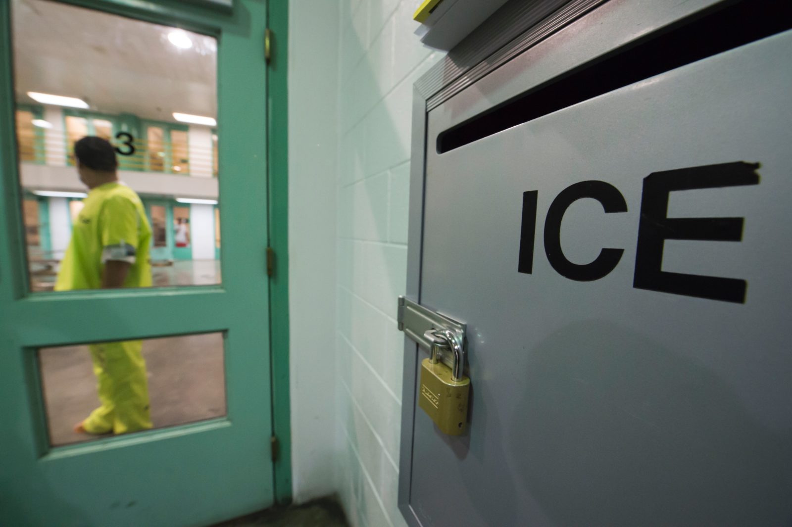 Gay Mexican immigrant arrested by ICE during US citizenship application