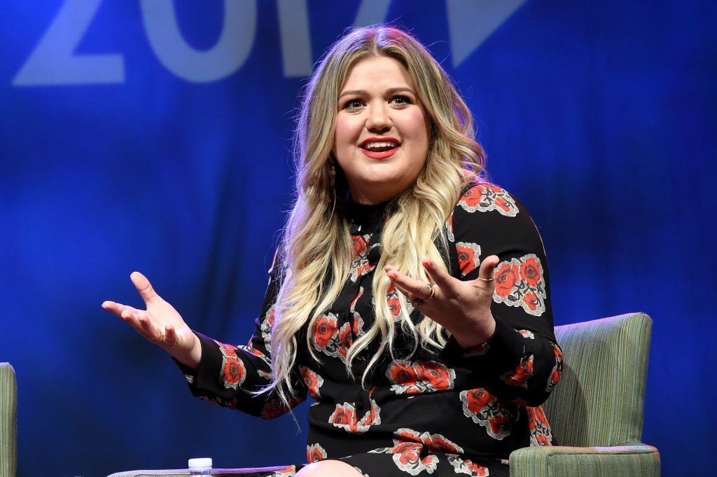 Kelly Clarkson: I used to see 'kids get their asses kicked for being gay'