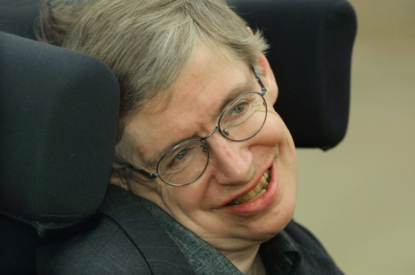 Stephen Hawking dead: world-renowned physicist and LGBT campaigner dies age 76
