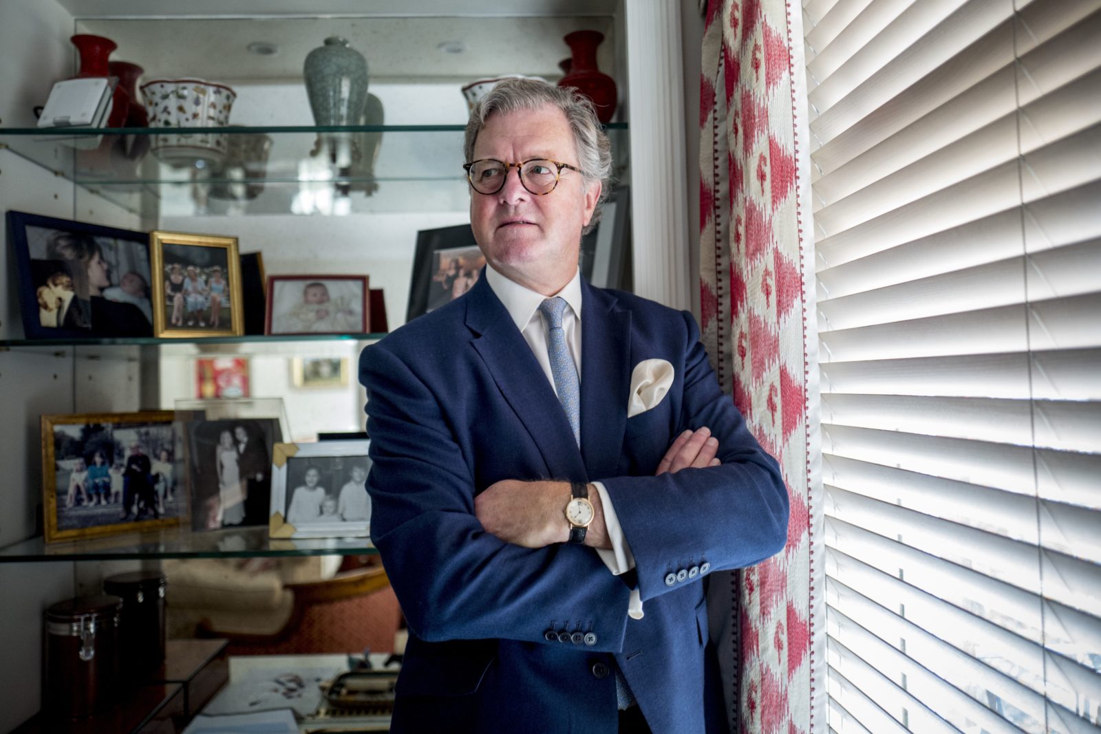 Earl suggests daughter change gender to inherit his title