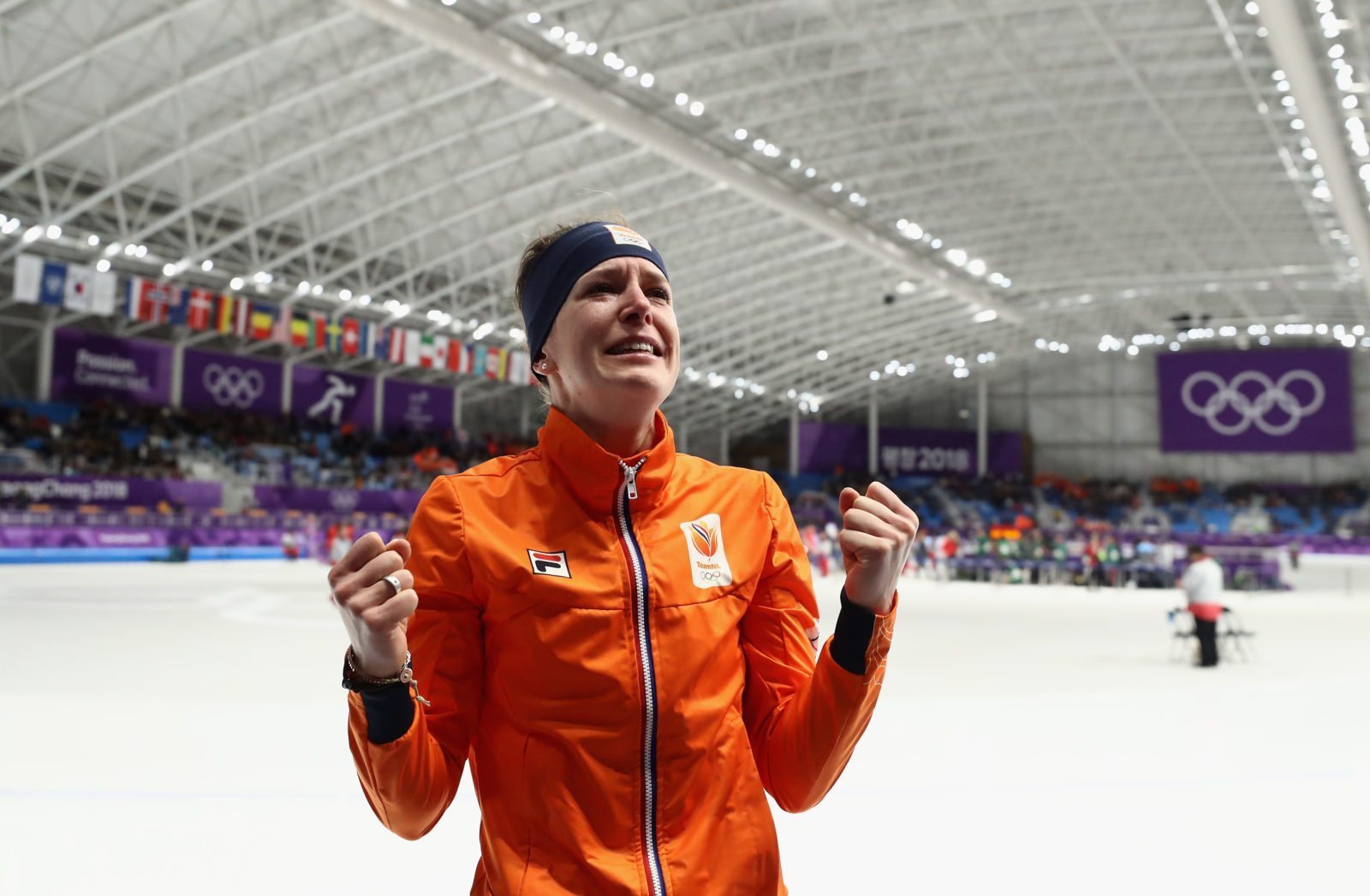 Winter Olympics 2018: Bisexual ice skater Ireen Wüst tears up as she breaks huge record with gold medal