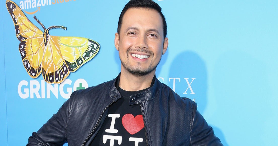 Television reporter Luis Sandoval comes out as gay during live broadcast