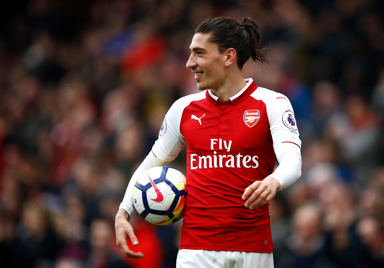 Arsenal's Héctor Bellerín says football fans are 'not ready' for a gay player