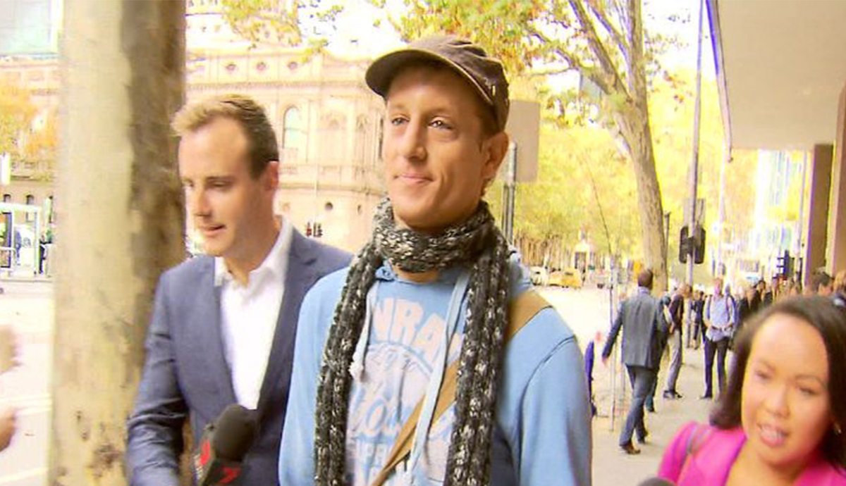 Man allegedly threatened to out Grindr match unless he handed over $1,300