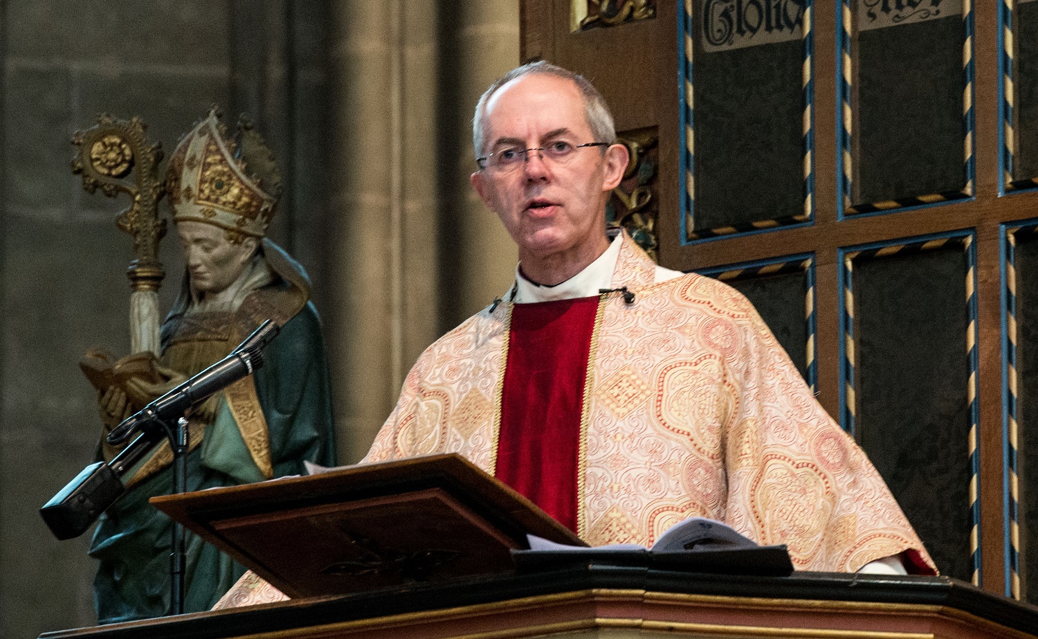 Church of England 'out of touch' with own members on equal marriage