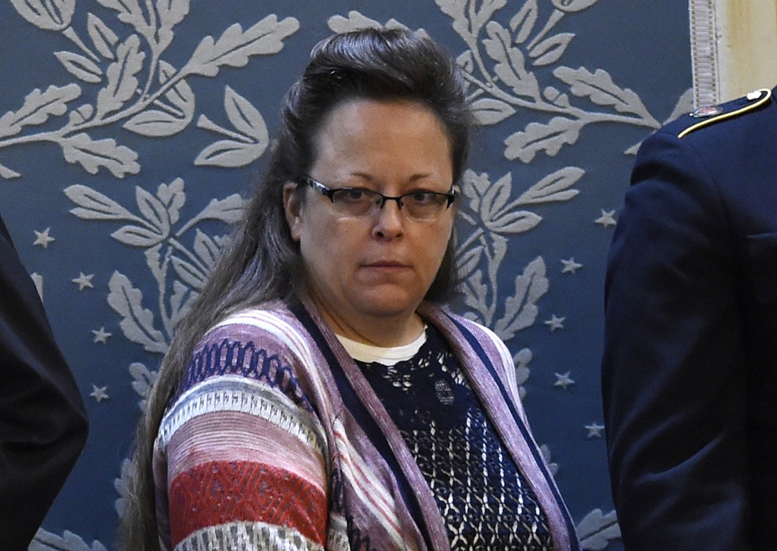 Kentucky clerk who refused gay marriage licences can be sued, court rules