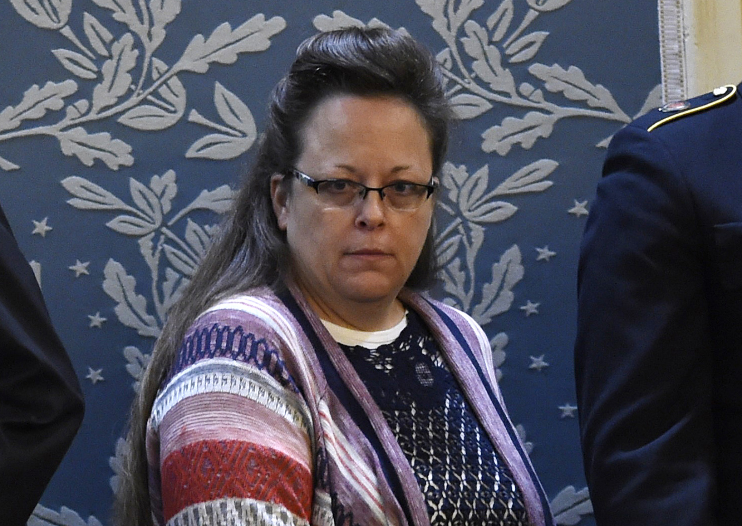 After losing job, Kim Davis is becoming an evangelical preacher