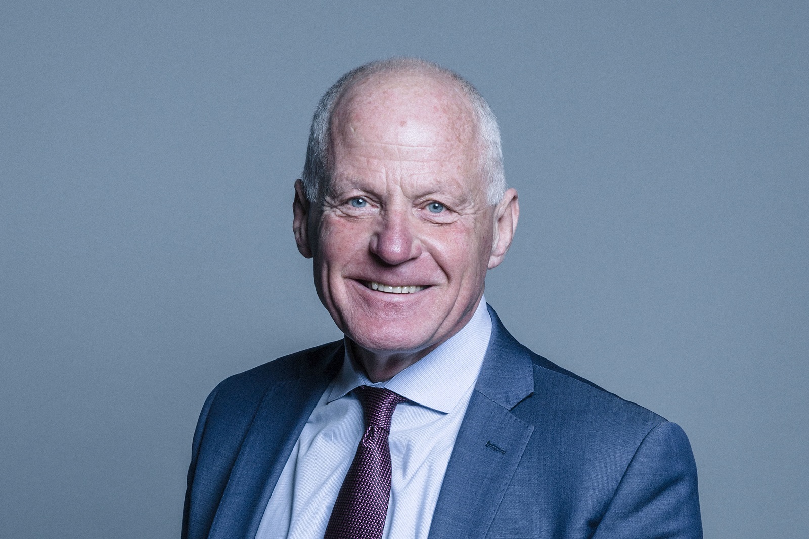 Gay rights pioneer Michael Cashman quits Labour Party