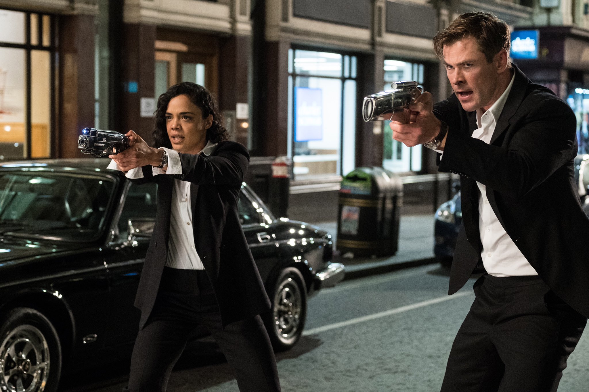 Men in Black: International trailer melts bisexual hearts