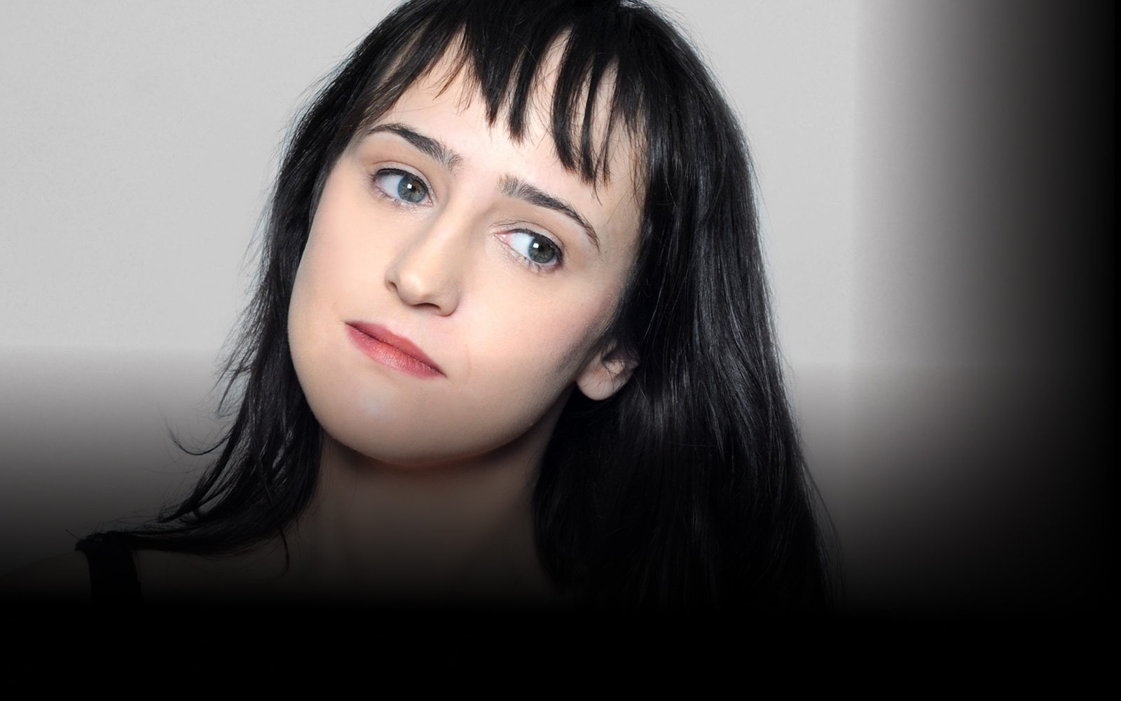 Mara Wilson star of 'Matilda' hits out at Graham Linehan trans tweets