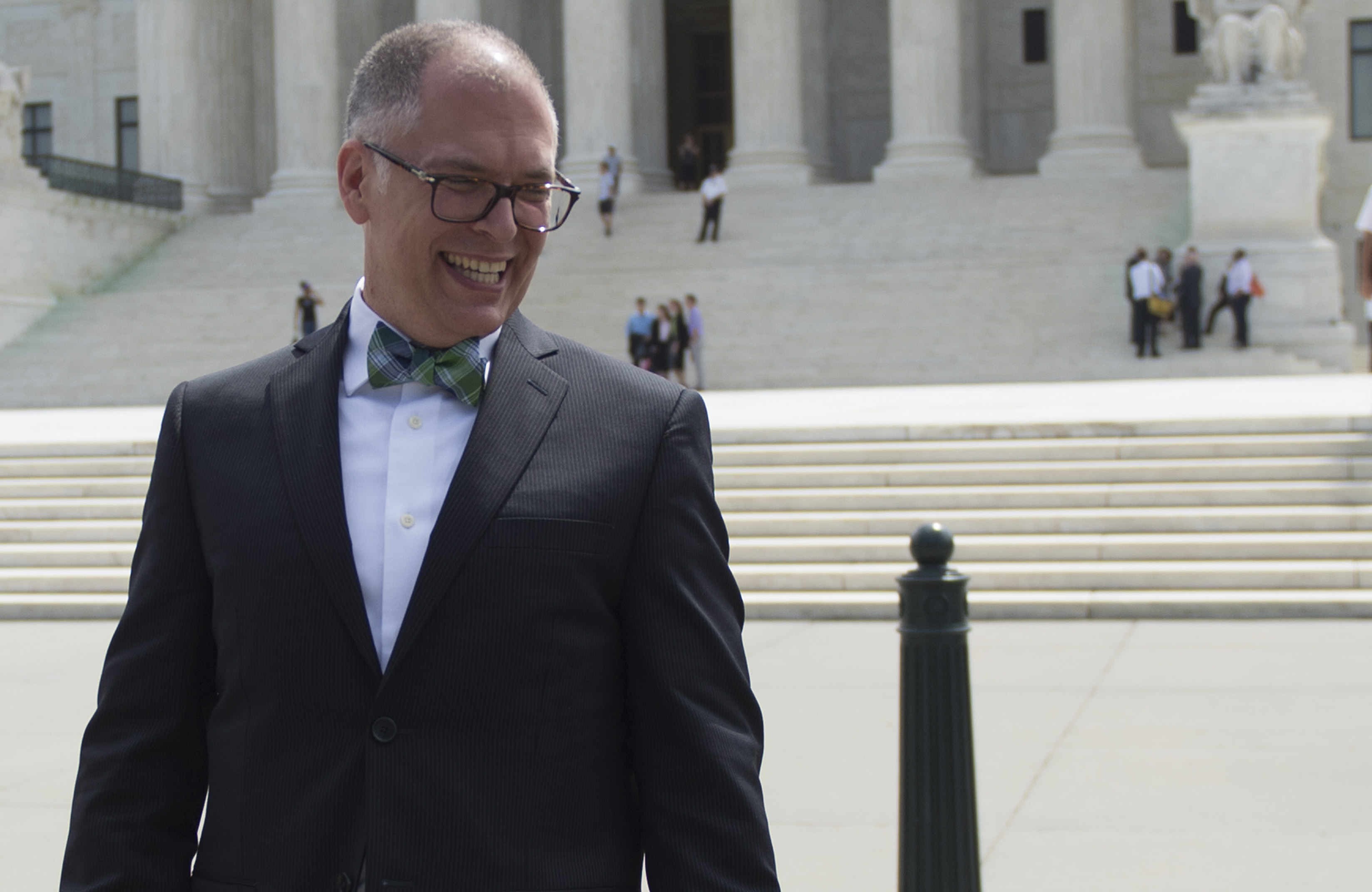 Equal marriage plaintiff wouldn't mind sitting next to Kim Davis