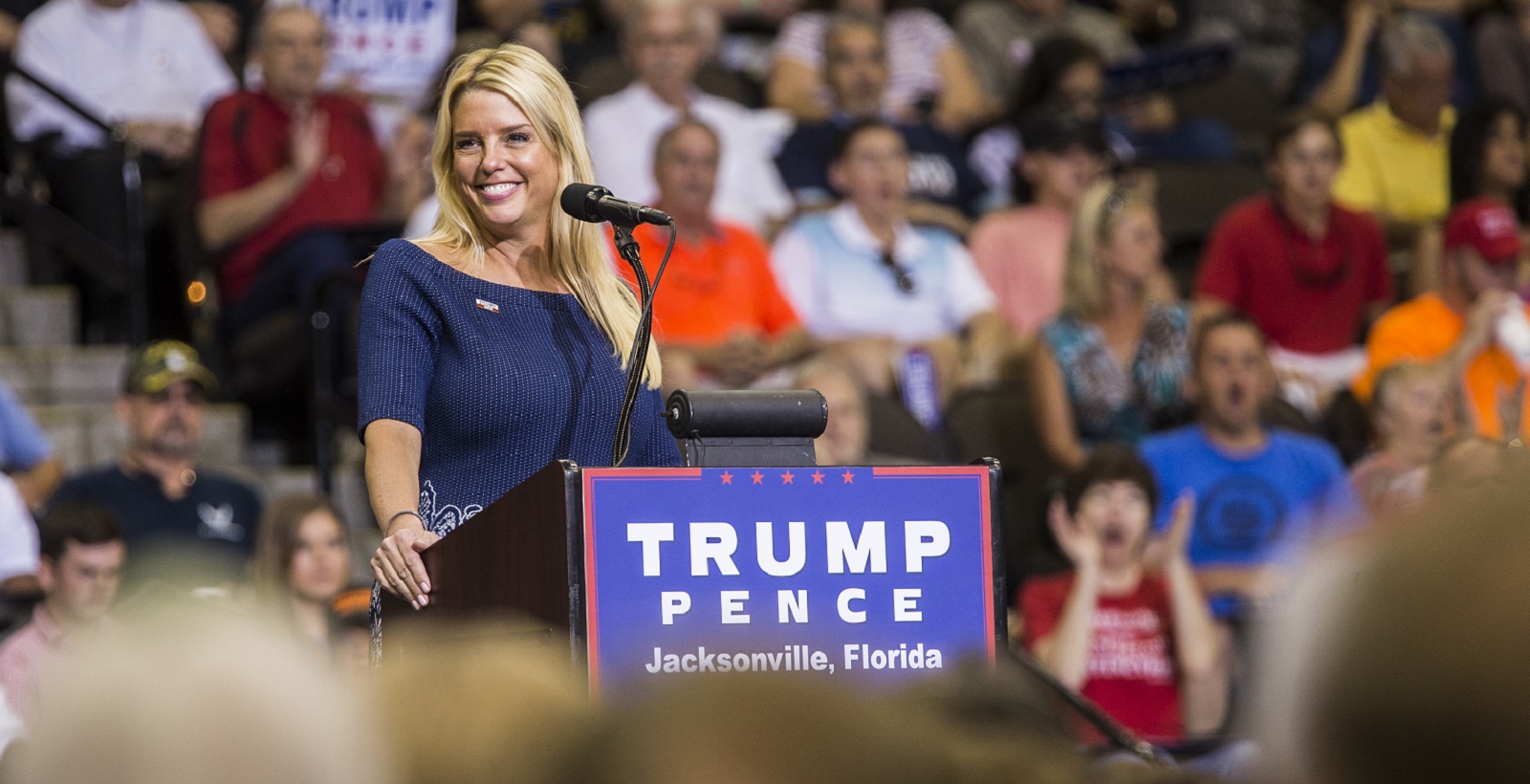 Anti-gay Florida attorney general Pam Bondi denies donation from Trump was 'bribe'