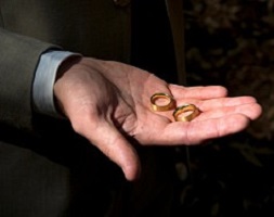 US: Human rights group seeks recognition of gay marriages in Michigan