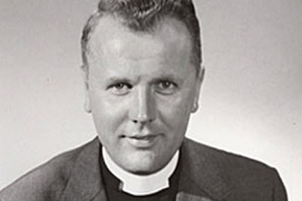 Pioneering gay pastor, who called for church to welcome LGBT people in 1960s, dies aged 95