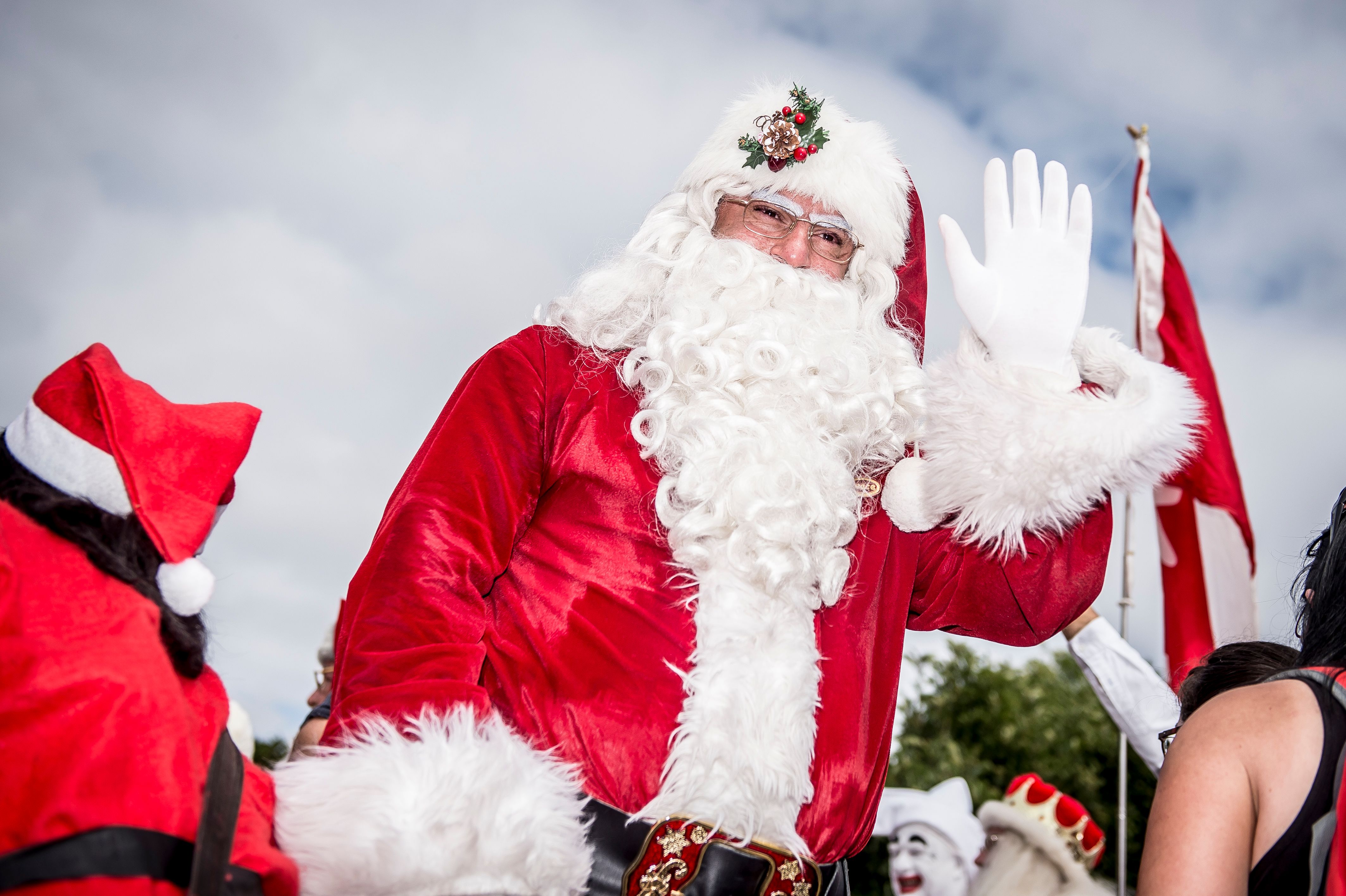 Councillor wants to ban female Santa Claus, claiming it's 'a male role'