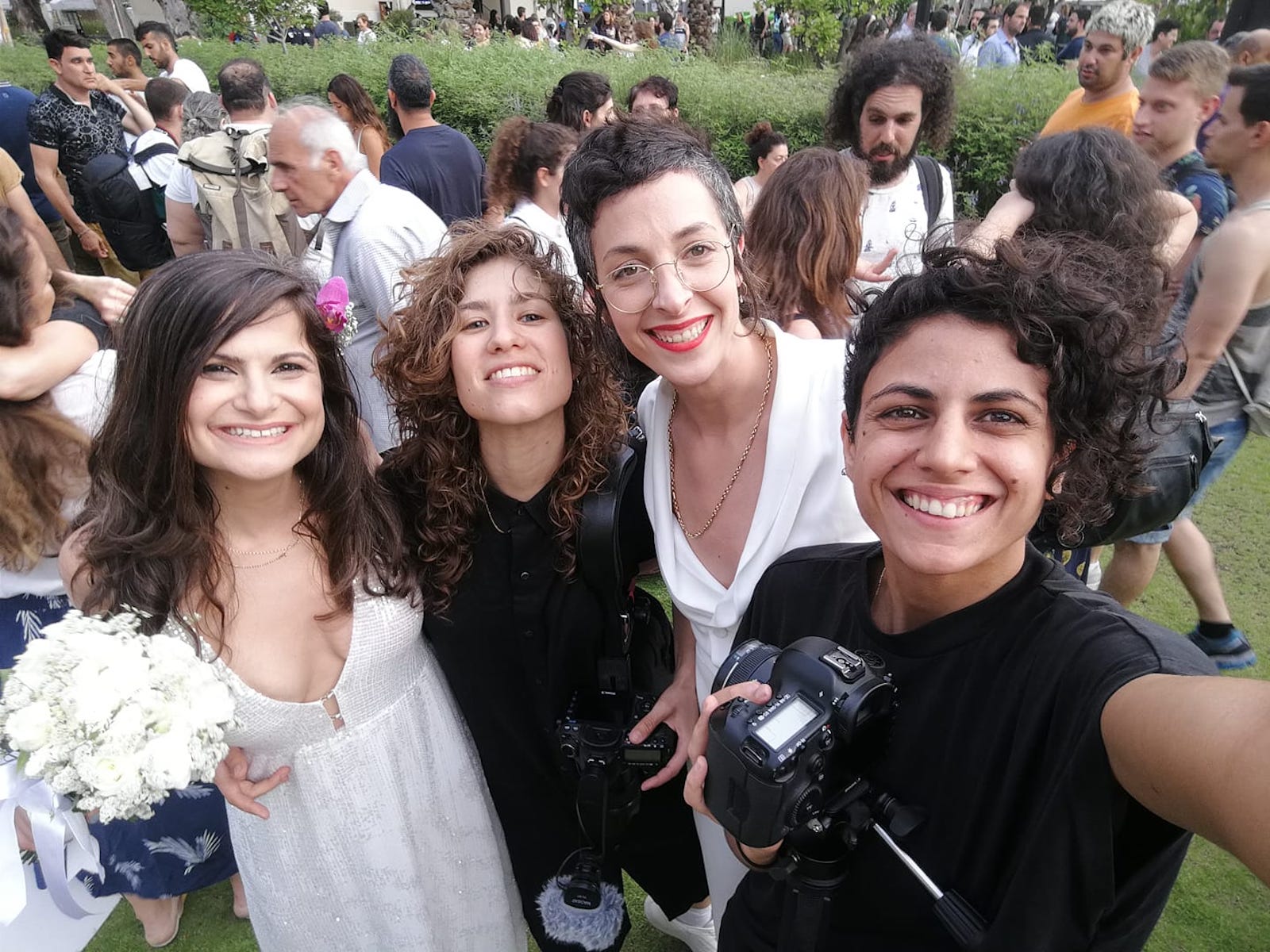 Mass same-sex wedding held in Israel to campaign for marriage equality