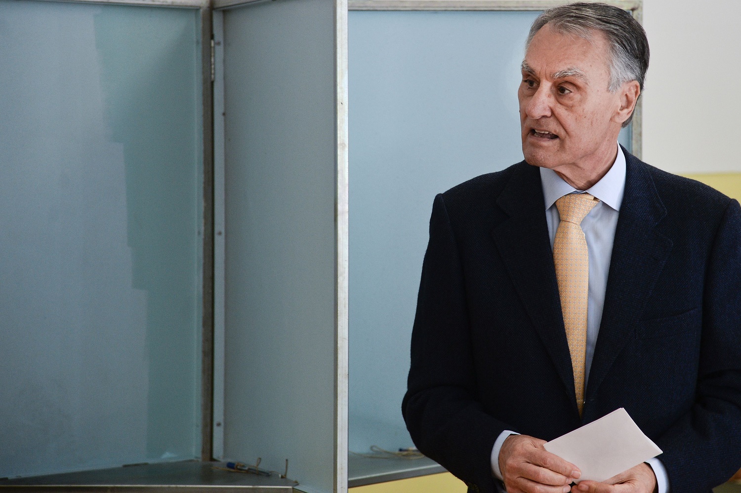 Portugal overturns presidential veto to legalise same-sex adoption