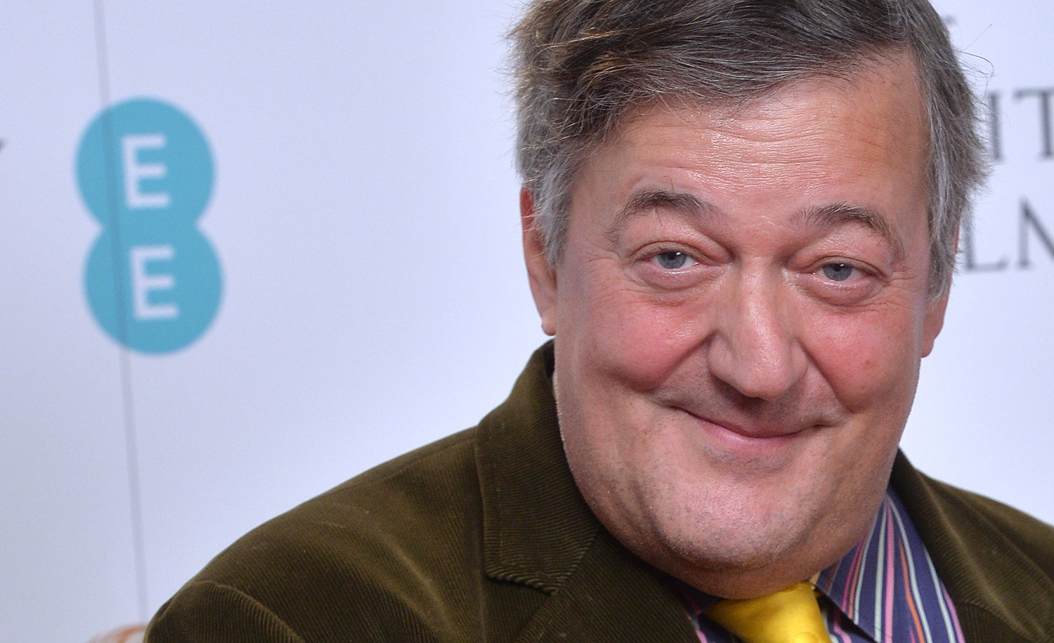 Stephen Fry has advice for MPs ahead of Syria vote